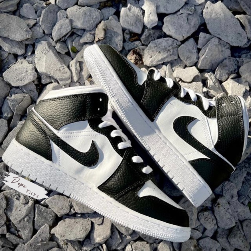 Custom Black Jordan 1 Mids